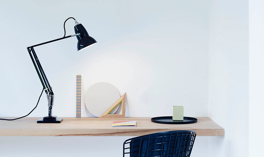 Lampu meja - Bisnis Lampu Meja Dekorasi, Usaha Bermodal Kecil dengan Potensi Untung Gede - anglepoise.com