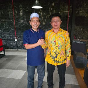 Pakar izin teman baik dengan H.YANUAR PRIHATIN, M.Si, [wakil ketua komisi 2 DPR RI]